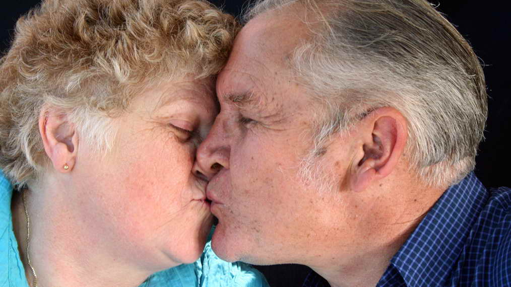 銀髮下的浪漫:爺爺們也需要夫妻生活嗎?-情愛百科