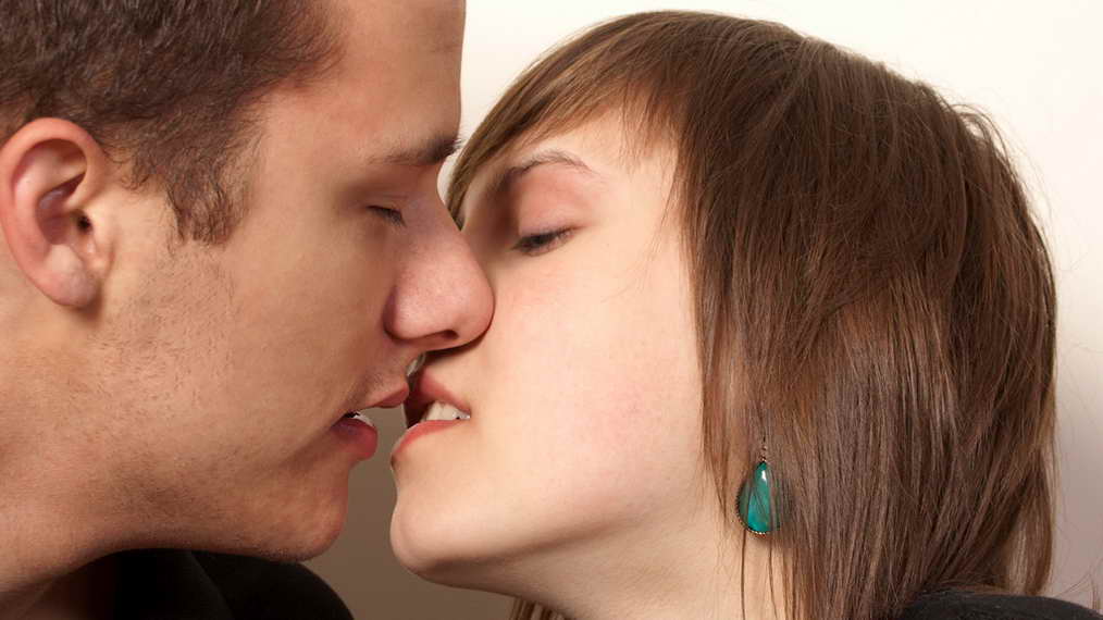 歲月溫瀾:四十歲夫妻性生活頻率的幸福密碼-情愛百科