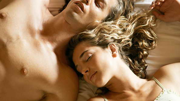 房事後累到“癱倒”?男性緩解疲勞有妙招,這些細節讓身體快速“回血”-情愛百科